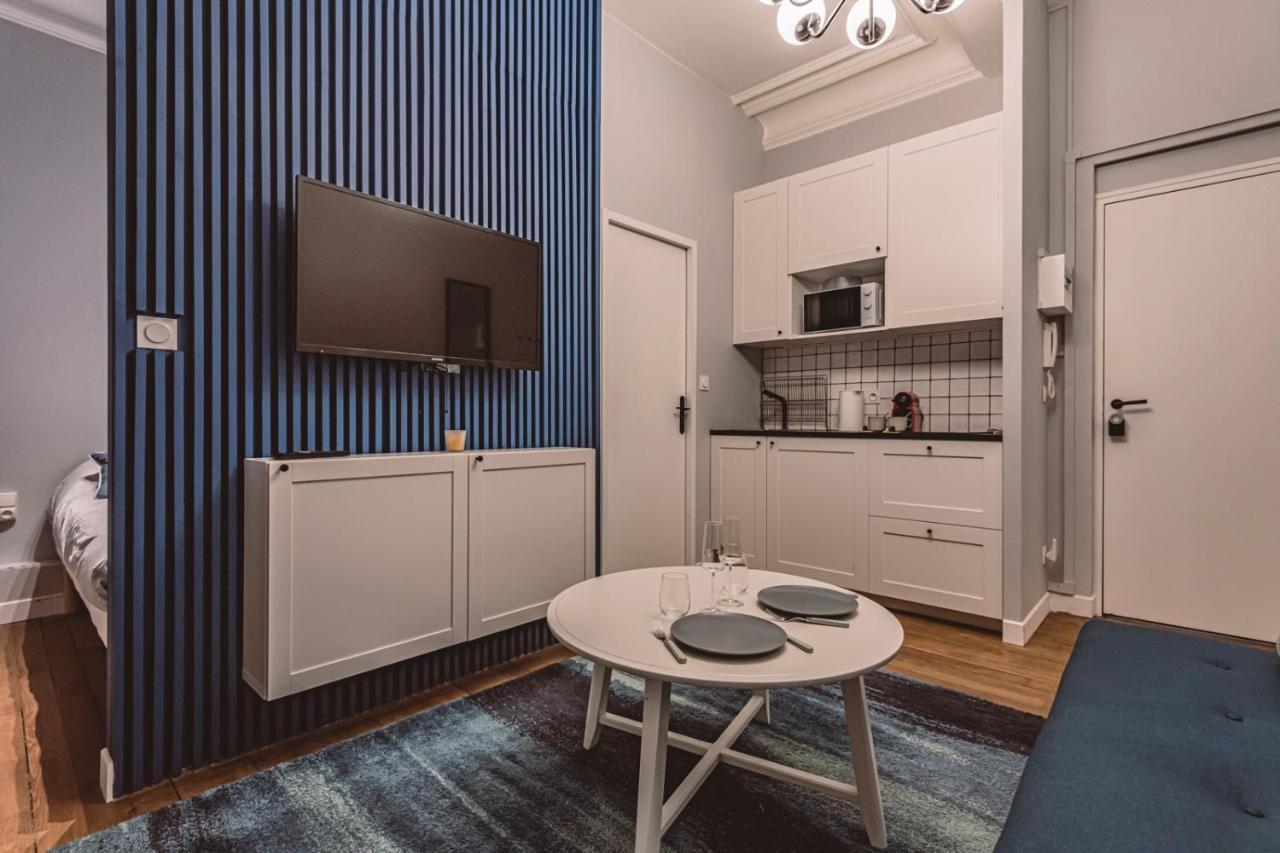 Apartamento Le Méditerranéen, face à la Cathédrale - 2D Reims Exterior foto