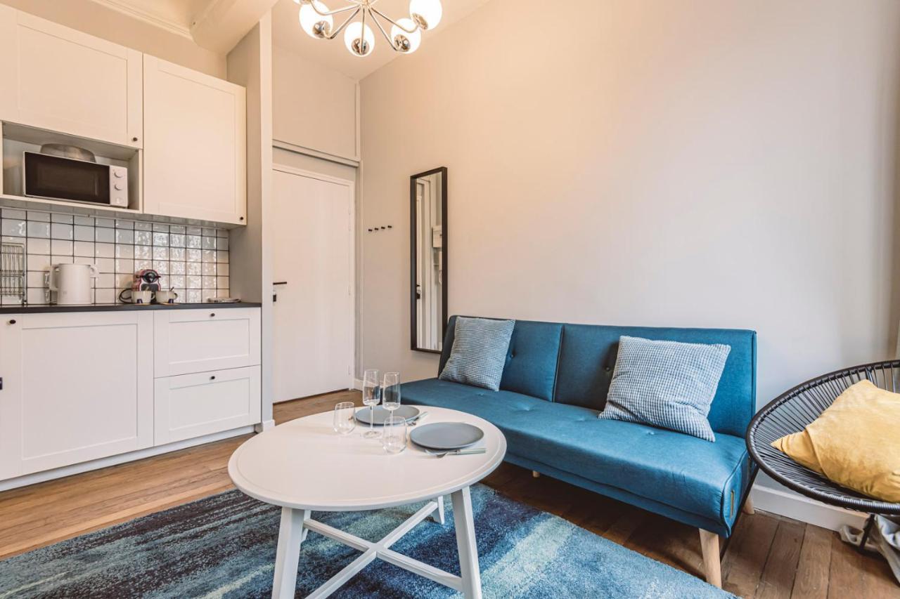 Apartamento Le Méditerranéen, face à la Cathédrale - 2D Reims Exterior foto